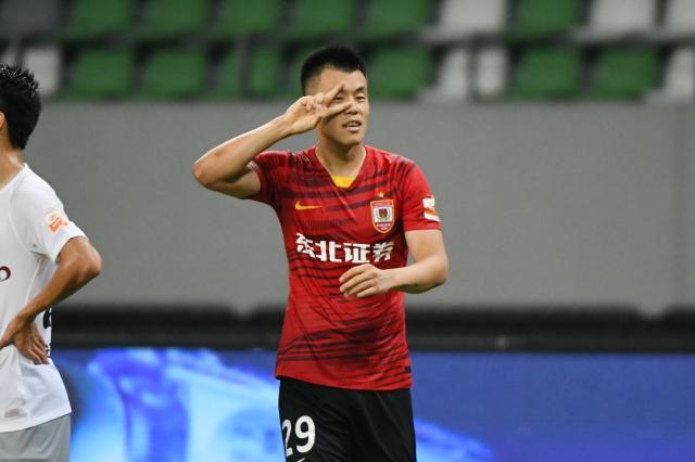 Kaiyun开云官方网站中国登录-【中超综述】亚泰海港提前进争冠组 青岛平连败纪录