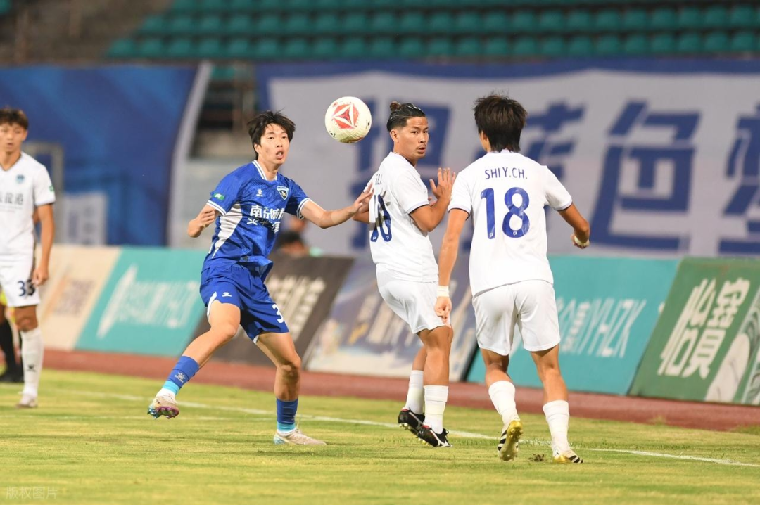 开云体育官网-意外！申花01后青训再走一人，如今就剩下两位王牌在俱乐部挑大梁